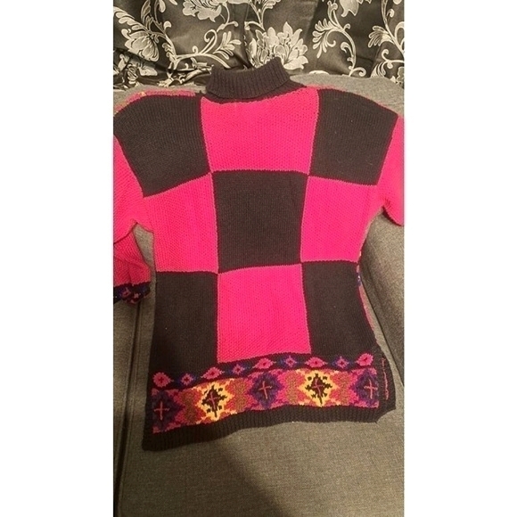 Knitting Needles Knit By Hand Size Small Sweater Preowned Handmade - Picture 5 of 6